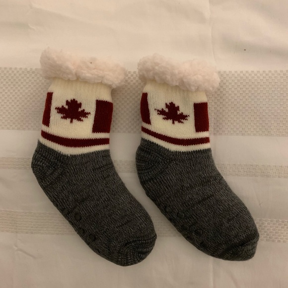 Other - Cozy Fuzzy Slipper Socks - New! Size Small